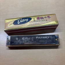 Victory Mundharmonika rot
