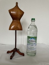 kleiner Schneiderbüste