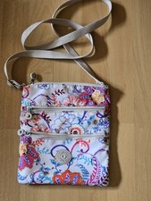 Süße KIPLING Tasche Keiko in White Floral