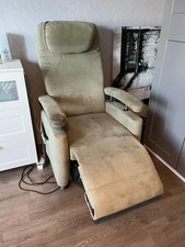 Elektrisch verstellbarer Sessel