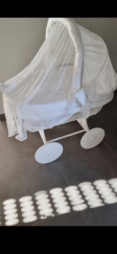 Weißer baby stubenwagen - weißer, baby-stubenwagen