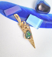 Verspielter Opal-Anhänger