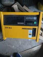 Stapler Ladegerät Jungheinrich  24  V , 30 A ,
