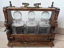 Antiker Tantalus Dekanter 3er-Set