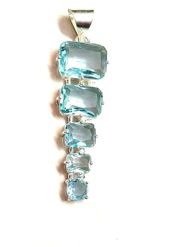 Handgefertigter blauer
