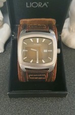 Fossil JR9156 Herrenuhr mit Lederarmband, Edelstahl Gehäuse mit Quarzuhrwerk.