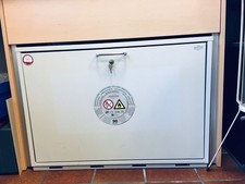 Sicherheitsschrank Asecos EN 14470-1 mit Entlüfter-Motor