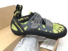 La Sportiva Tarantula Climbing