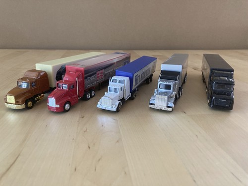 Lkw mit auflieger - mit,