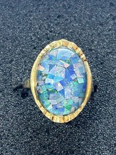 Ring mit Triplett Opal auf