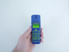 Originalverpacktes Sony CMD-CD1 blau (entsperrt) Handy funktioniert Vintage Sammlerstück