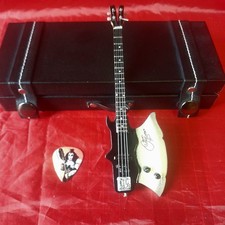 Kiss gene simmons baby - gene, 15