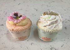 2 St BadeFee BadePralinen BadeBomben-Tôrtchen Badezusatz Dekoration 100gr/80gr