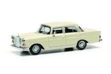 Herpa PKW MB 200 Heckflosse
