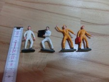 1:32/1:24 Carrera 4 Figuren Boxengasse je ca 4,5 cm (3)