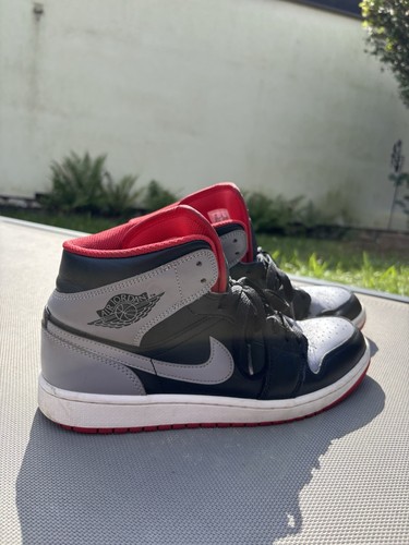 Nike air jordan mid - air,