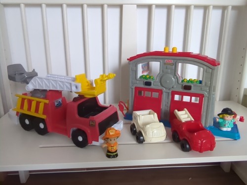 Little people fisher price - little,