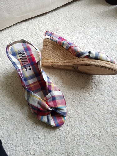 Pier one wedges 36 - pier,