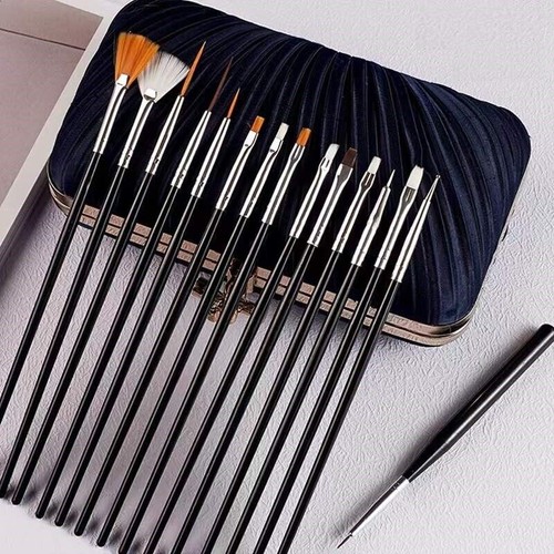 Piece manicure nail art - piece,