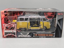 Modellautos 1:25 nicht 1:24 Maisto Volkswagen VW Van Samba mit OVP Ungeöffnet