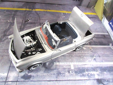 MERCEDES BENZ 280 SL Pagode W113 Roadster  1968 - 1971 silbe Verdeck Schuco 1:18