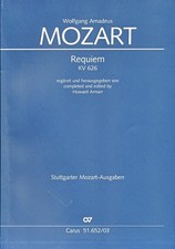 W. A. Mozart: Requiem –