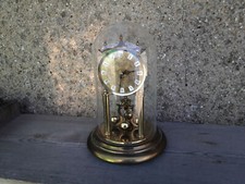 Alte drehpendel uhr mit - uhr,