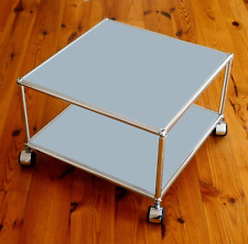 * USM Haller Beistelltisch TV Rack Tisch Mittelgrau Rollen Couchtisch 50x50x25