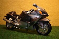 1:18 Suzuki GSX-R 1300 Hayabusa Antrazit 2005 MAISTO 00635