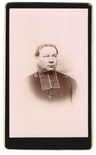 Fotografie pastor talar - pastor,