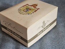 alte Pralinenschachtel shabby chic Deko Alois Dallmayr bayerisches Wappen