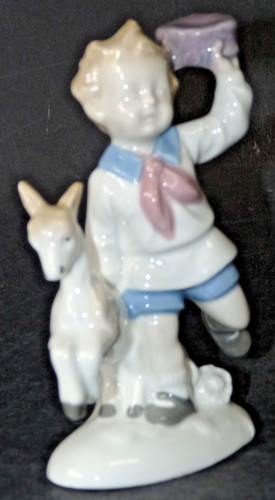 Figur knabe junge mit reh - figur,