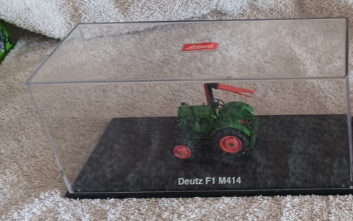 Schuco traktor modell - schuco,