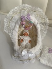 Puppenhaus Kinderbettchen mit