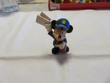 Micky-Maus-Figur als