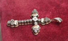 Frühes Jugendstil Kreuz um