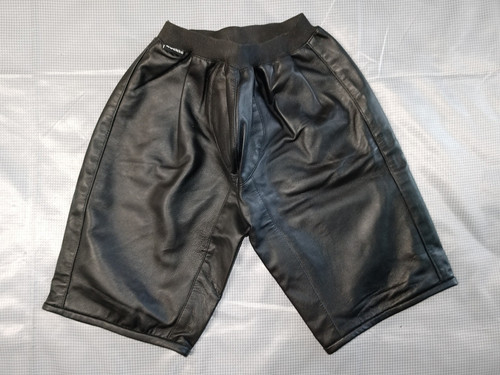 P1046 w34 bockle long leather - w34,