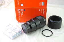 Sony FE 90mm f/2.8 Macro G OSS