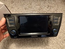 Radio Autoradio Skoda Fabia NJ Swing Monitor 6V0035869B Original