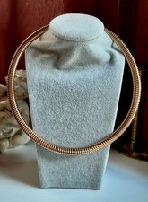 Omegahalsreif aus Edelstahl°.