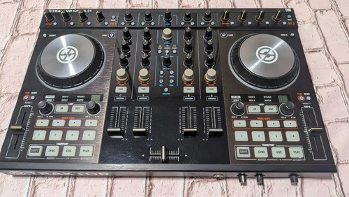 Native instruments traktor - instruments,
