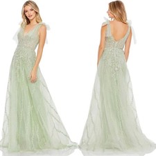 Nwt Salbei Grün V-Ausschnitt