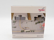 1:200  Herpa  551687 -- Cargo Fahrzeug Militär mit Anhänger , beladen / OVP