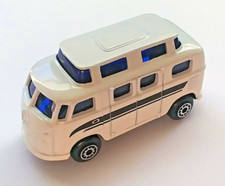 Maisto Volkswagen Camper Van