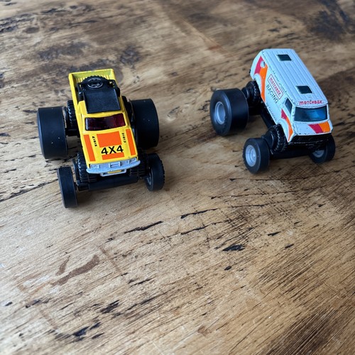 Zwei matchbox high riders 4x4 - zwei,