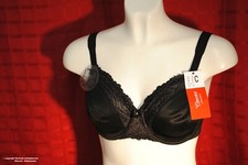 Ladyform Soft W X von Triumph - Minimizer-BH - weiß, schwarz, haut -D bis F-Cups