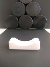 Eishockey Puck Ständer Neu Perfekt zur Präsention oder für Regal und Vitrine TOP