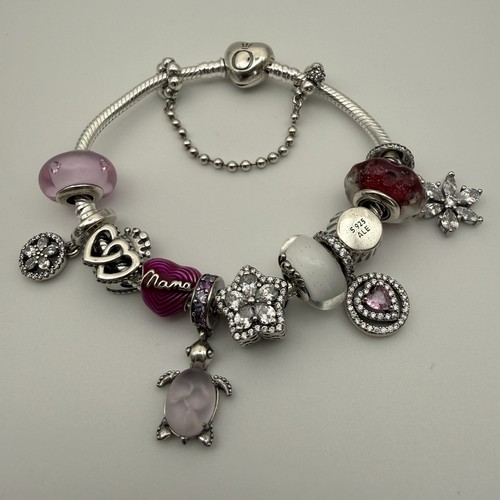 Pandora moments charm - charm, armband