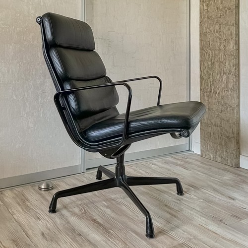 Eames 215 soft pad chair - ea,