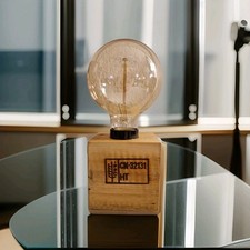 Lampe aus Palettenholz, Einzelstück, Hergestellt in Bayern